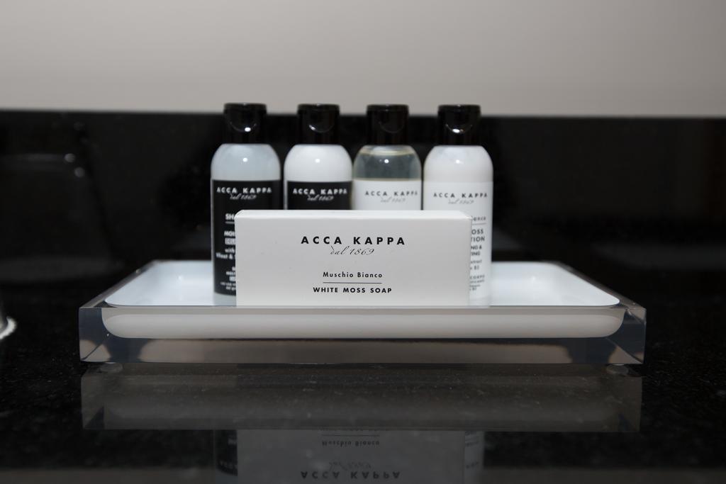 Executive King Room,704472913:JPEG